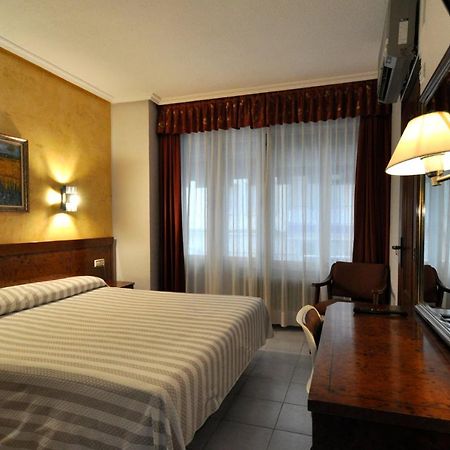 סלאמנקה Hotel Aragon מראה חיצוני תמונה