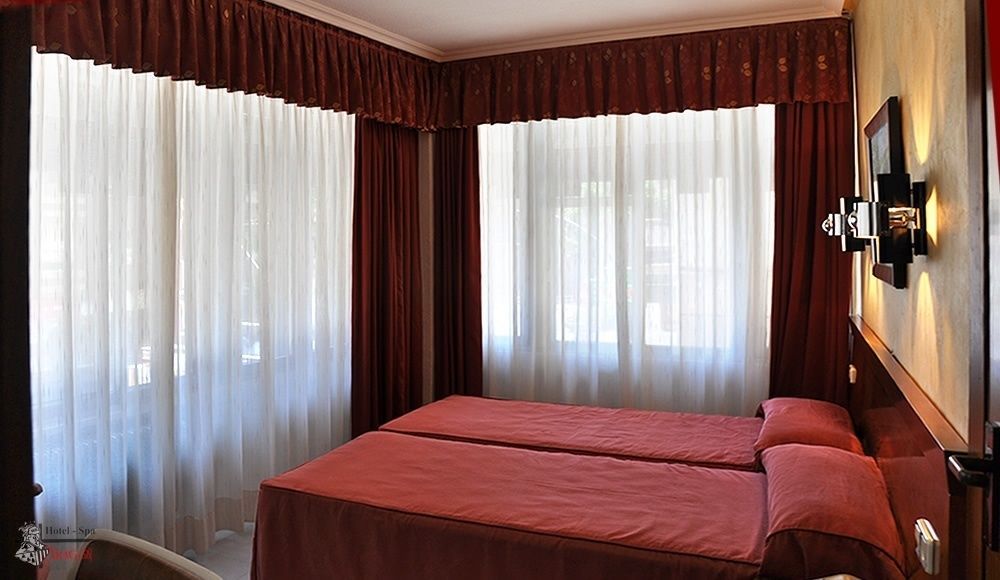 סלאמנקה Hotel Aragon מראה חיצוני תמונה